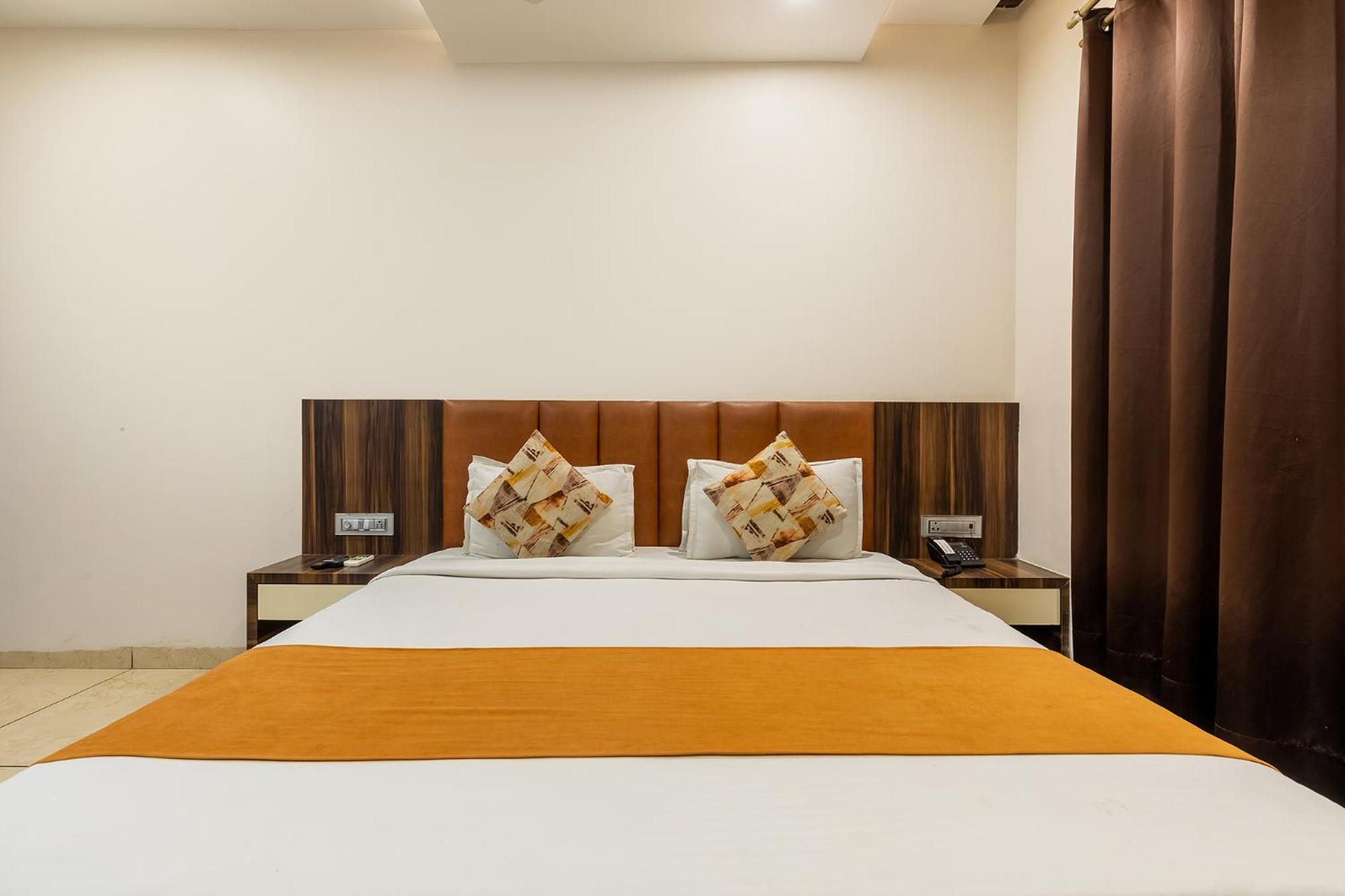 Hotel The Bentree Bhopal Exterior photo
