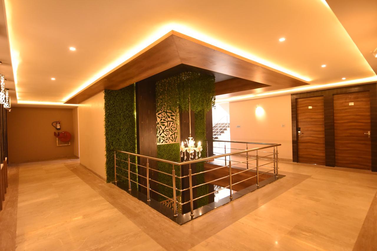 Hotel The Bentree Bhopal Exterior photo