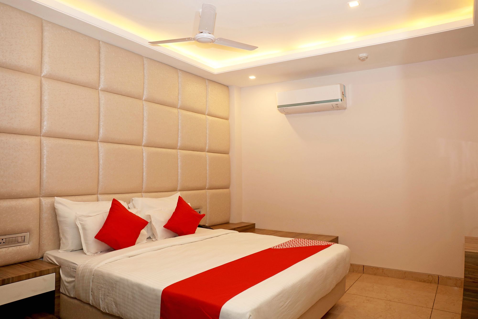 Hotel The Bentree Bhopal Exterior photo